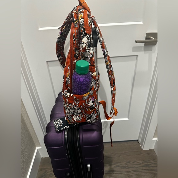 Vera Bradley Disney Essential Large Quilted Backpack NWT - Picture 14 of 14